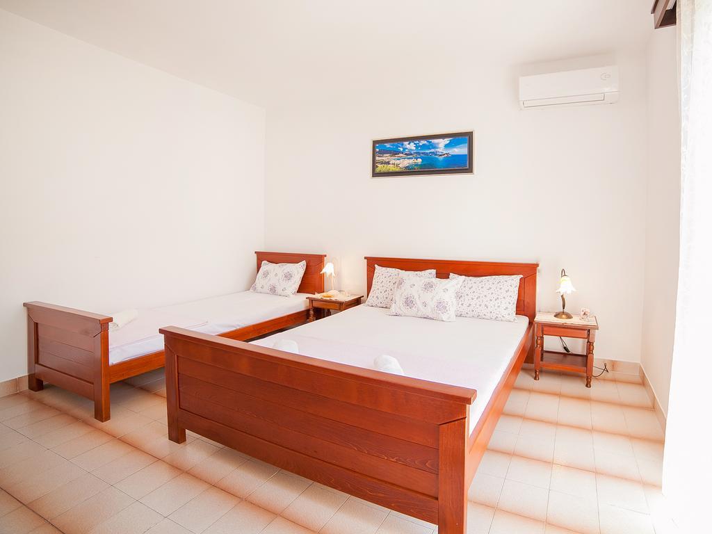Rooms Garden Petrovac ห้อง รูปภาพ