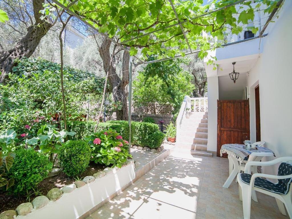 Rooms Garden Petrovac ห้อง รูปภาพ